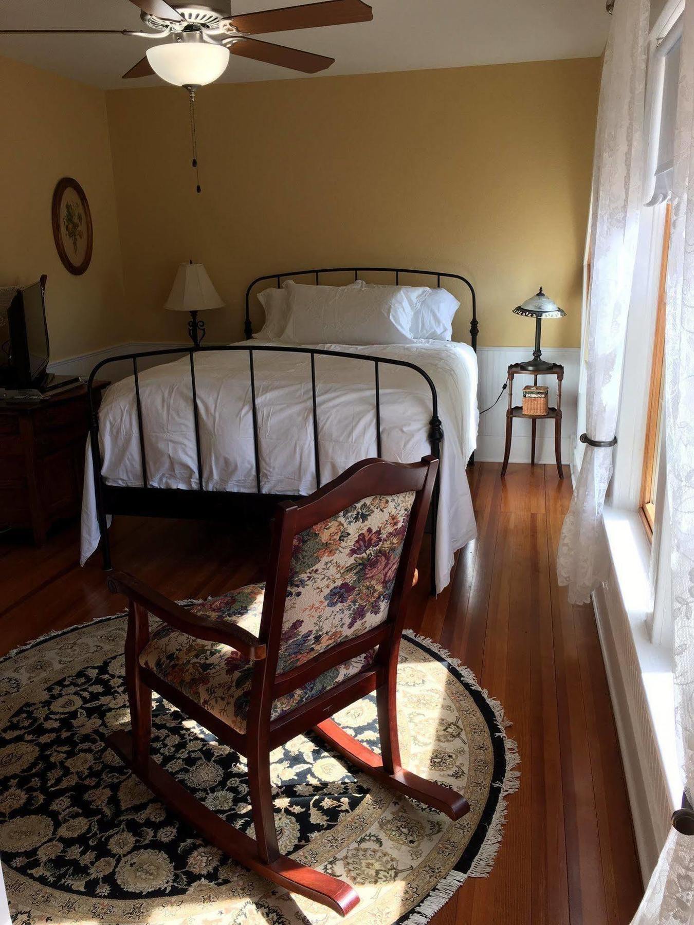 Attwood House Bed And Breakfast Near Manhattan, Ks Randolph Exterior photo